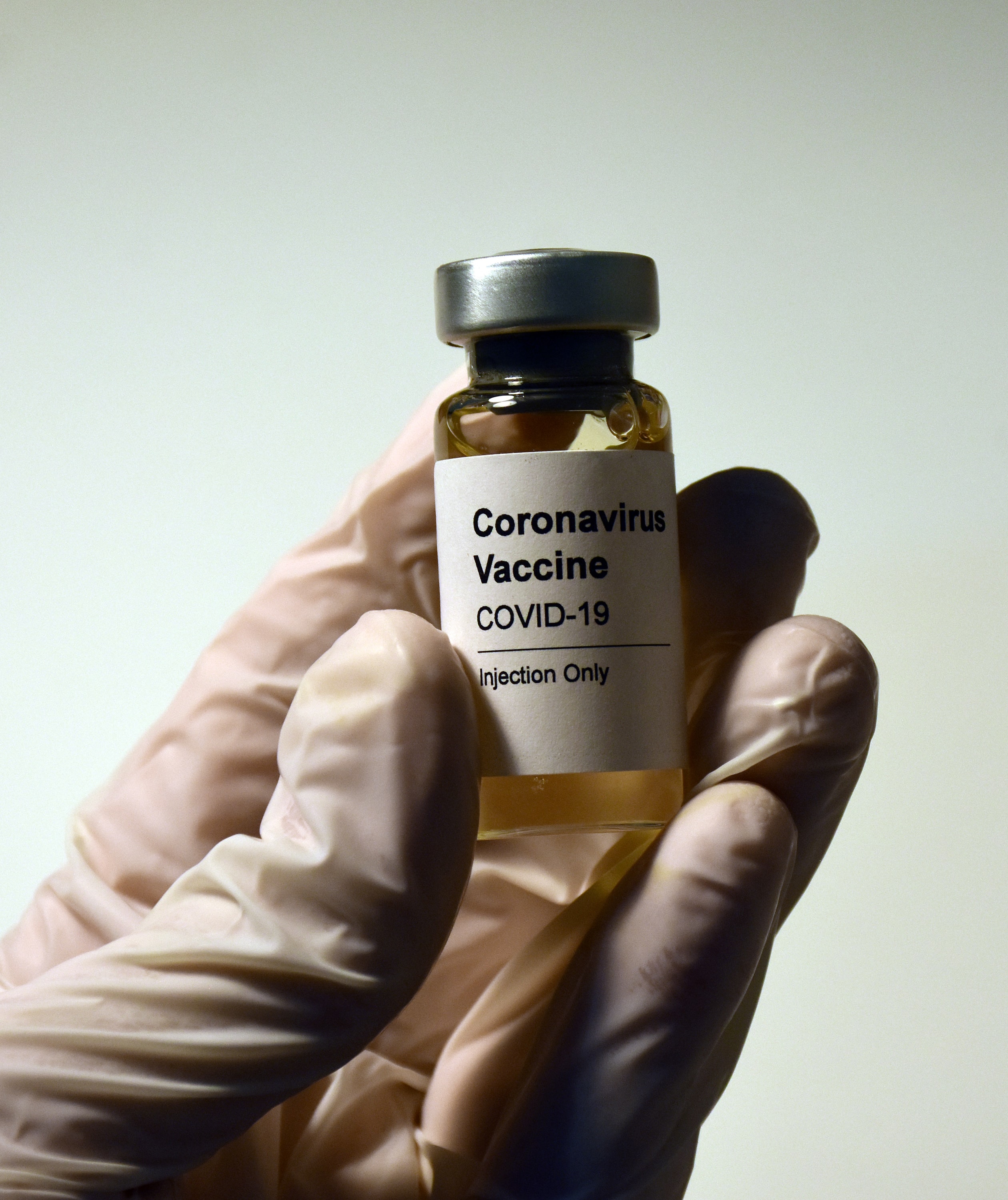 Senioru vakcinācija pret Covid-19: aktuālākie jautājumi un atbildes