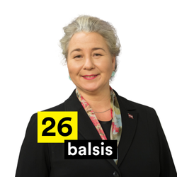 Ilona Kronberga. Juriste, eksperte kriminālsodu politikas un sodu izpildes jomās, bijusī Valsts bērnu tiesību aizsardzības inspekcijas priekšniece