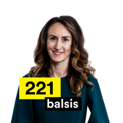 Karina Palkova. Asociētā profesore, Rīgas Stradiņa universitātes Sociālo zinātņu fakultātes dekāne, zvērināta advokāte